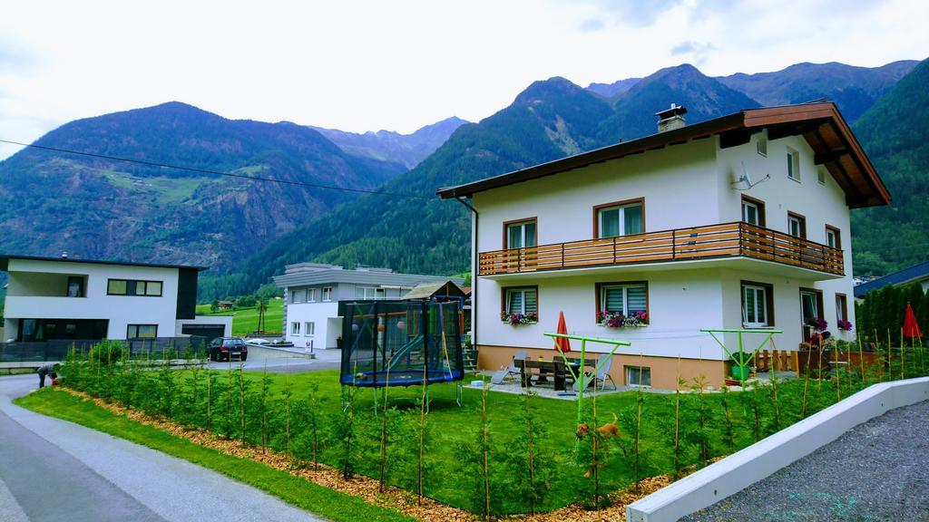 Haus Attos Apartment Umhausen Ngoại thất bức ảnh